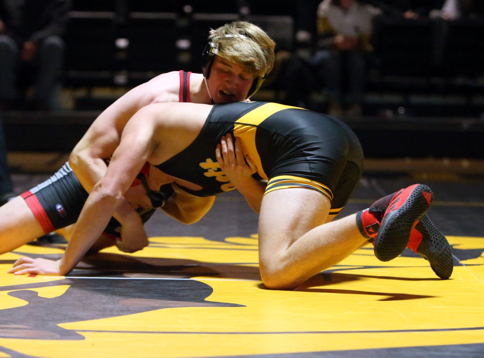 010622-qc-spt-ns-bett wrestling019.JPG